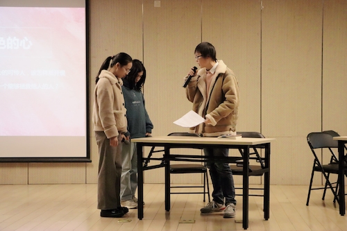 B2CB3367-DE07-4289-94A1-502A0100007A