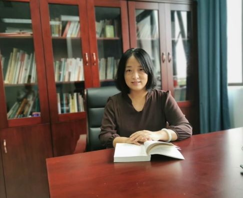 刘丽