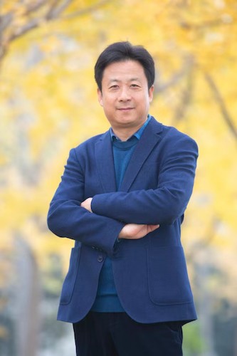 陈新民照片
